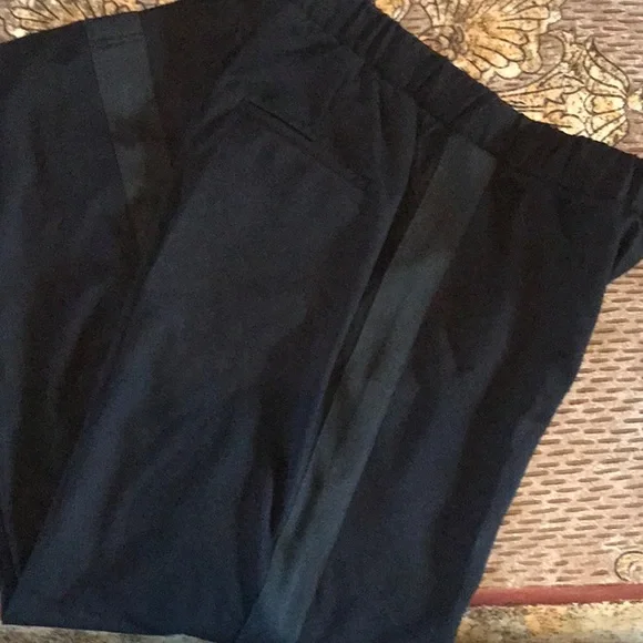 NWT Universal Standard Stephanie Wide Leg Pant with Black Stripe in XS - Picture 4 of 4